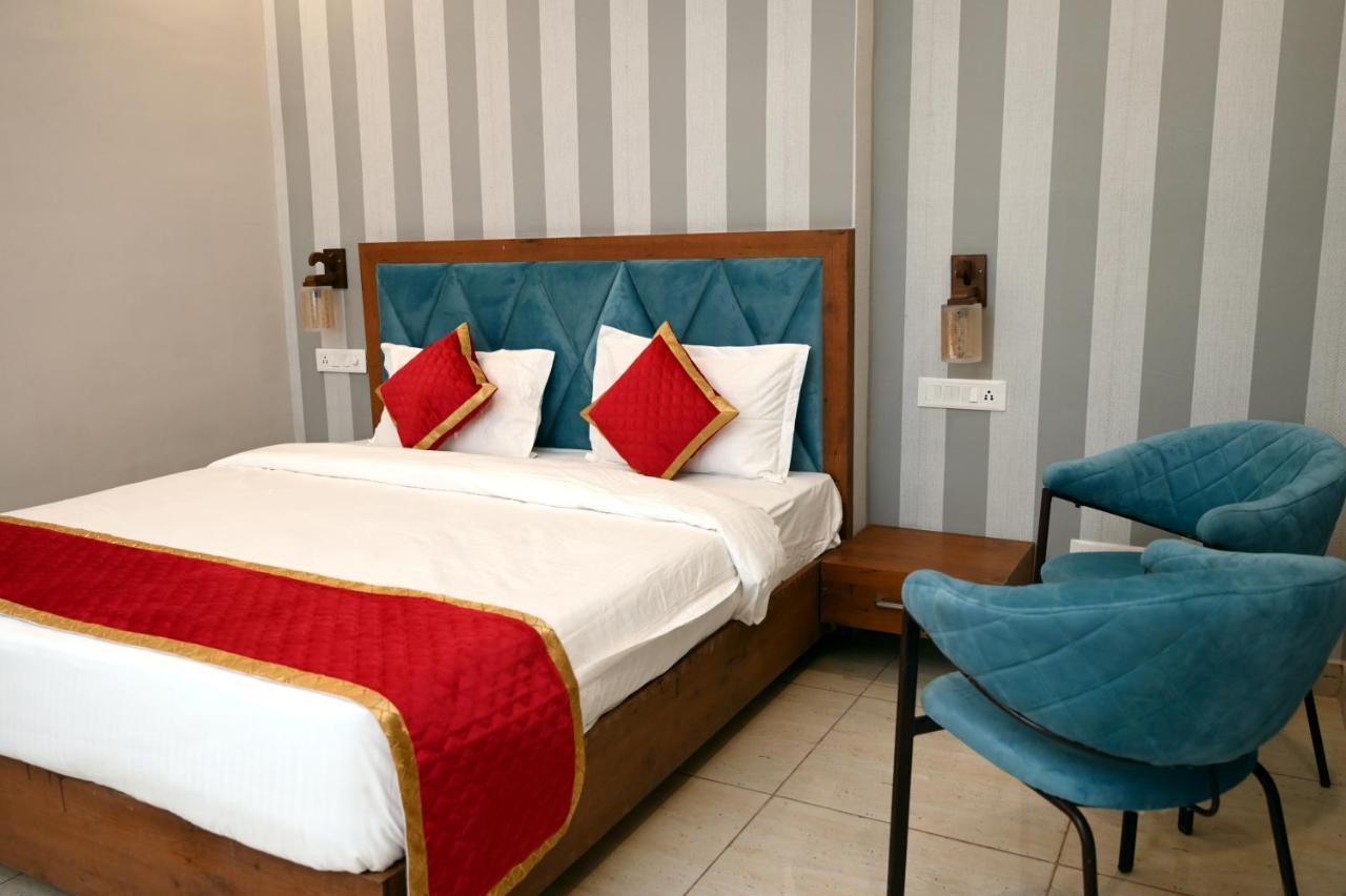 Hotel Singla Residency Kangra Exterior photo